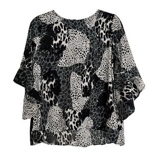 PAPILLON Animal abstract print flowy blouse. Statement bell sleeve. NWT. Large